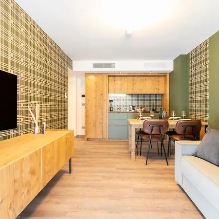 Aparthotel Le Mallet, Courmayeur, Alpine Homesuite Courmayeur