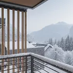 Le Mallet, Courmayeur, Alpine Homesuite Lägenhetshotell 3*