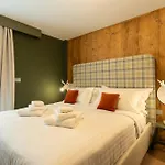 Le Mallet, Courmayeur, Alpine Homesuite Apartmanhotel 3*