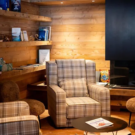 Le Mallet, Courmayeur, Alpine Homesuite Apartmanhotel 3*