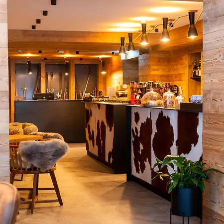 Aparthotel Le Mallet, Courmayeur, Alpine Homesuite