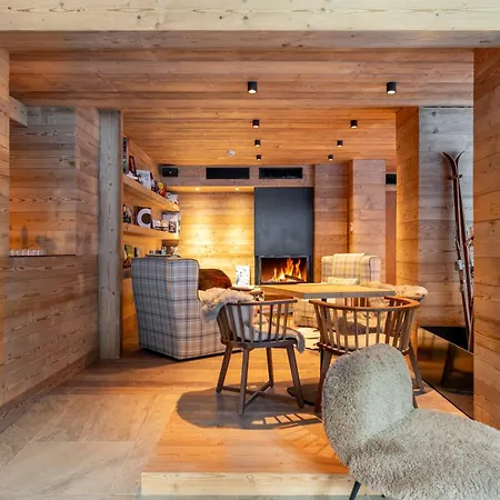 Le Mallet, Courmayeur, Alpine Homesuite Apartmanhotel 3*