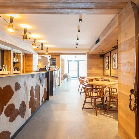 Apartmanhotel Le Mallet, Courmayeur, Alpine Homesuite Courmayeur