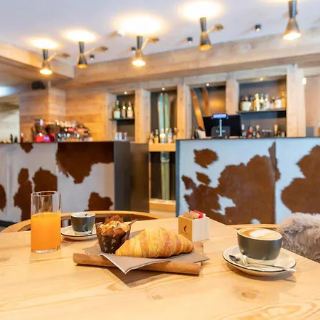 Apartmanhotel Le Mallet, Courmayeur, Alpine Homesuite