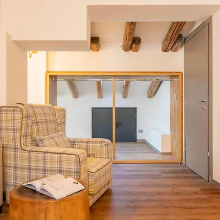 Apartmanhotel Le Mallet, Courmayeur, Alpine Homesuite 3*