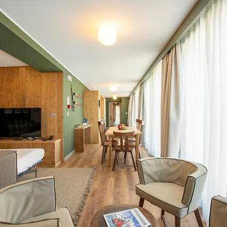 Le Mallet, Courmayeur, Alpine Homesuite Aparthotel 3*