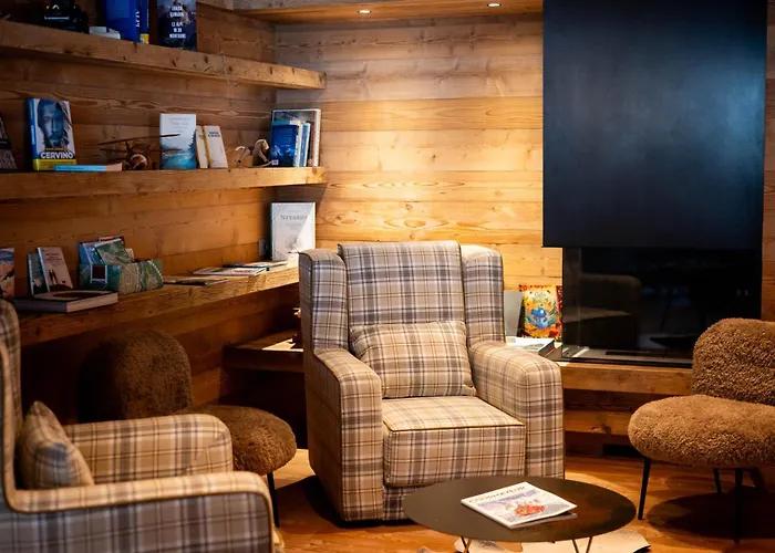 Le Mallet, Courmayeur, Alpine Homesuite Apartmanhotel 3*