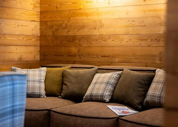 Le Mallet, Courmayeur, Alpine Homesuite Apartmanhotel 3*